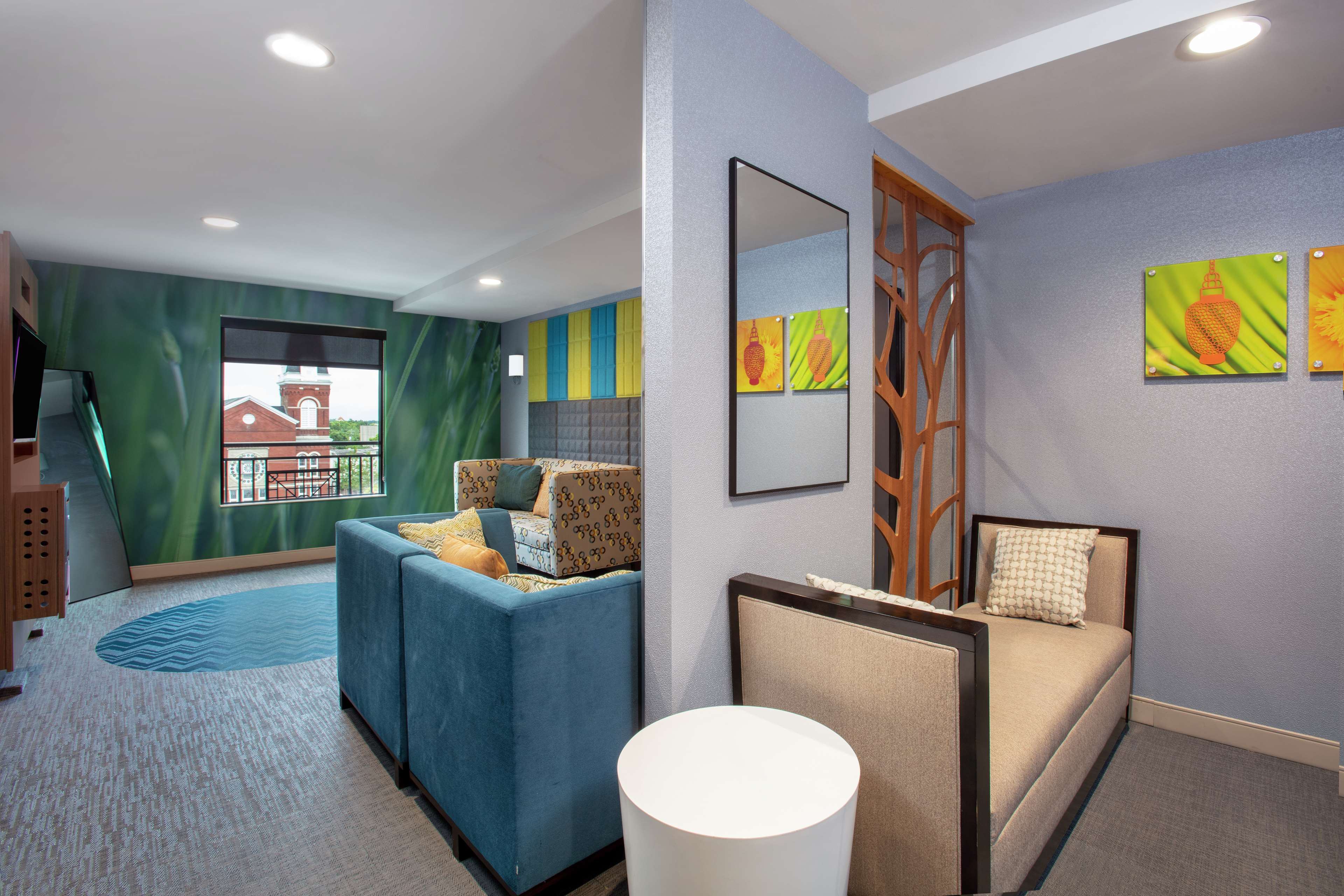 Фото Hilton Garden Inn Mobile Downtown