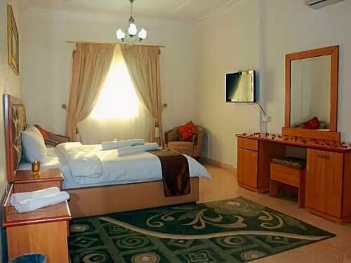 Гостиница Bayan International Hotel в Эс-Сибе