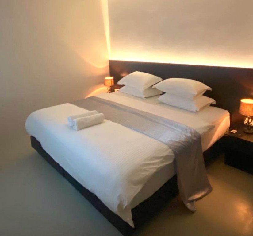 Фото Violet Inn Hotel