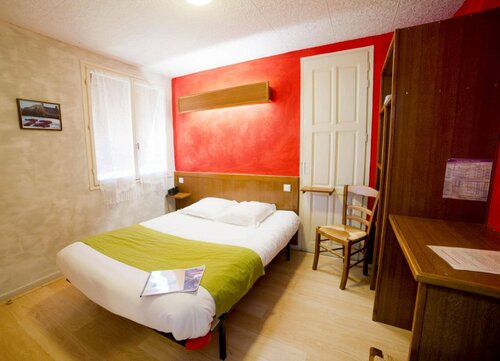 Гостиница Hotel de la Gare в Родезе