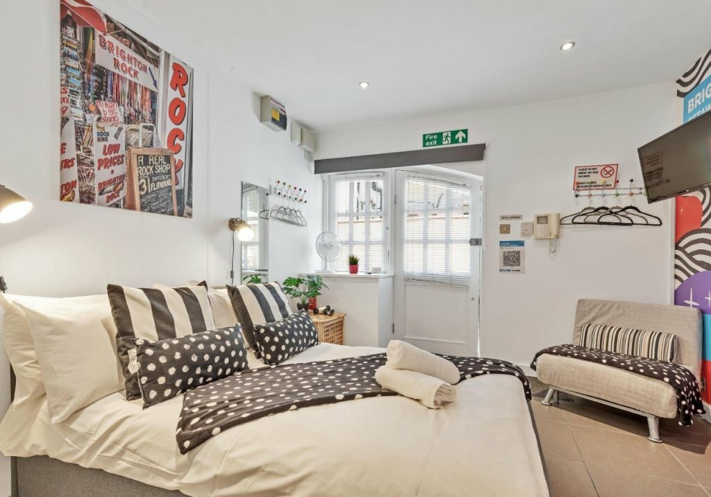 Hotel Brighton Getaways - Artist Studio, Brighton, photo