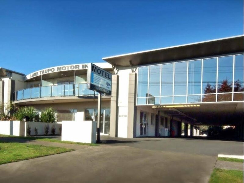 Гостиница Lake Taupo Motor Inn в Таупо