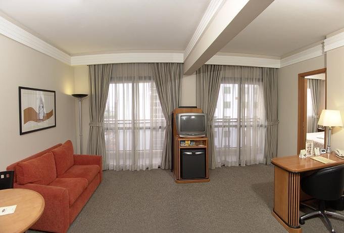 Фото Estanplaza International