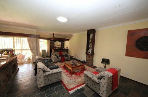Гостиница The Munday Guesthouse - Nice Private Room в Эденвале