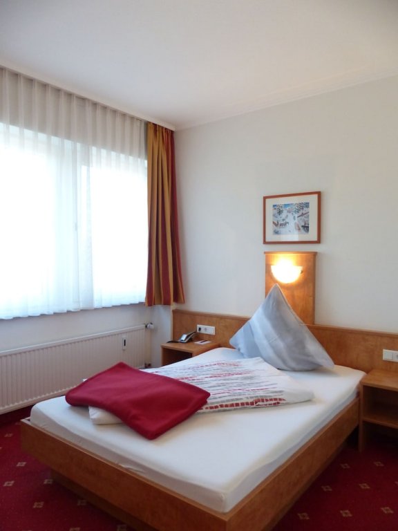 Фото Hotel am Düsseldorf Platz