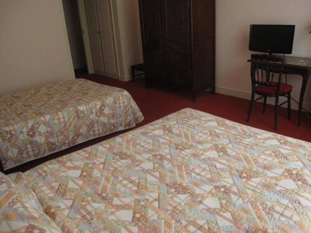 Фото Hôtel des Trois Marchands