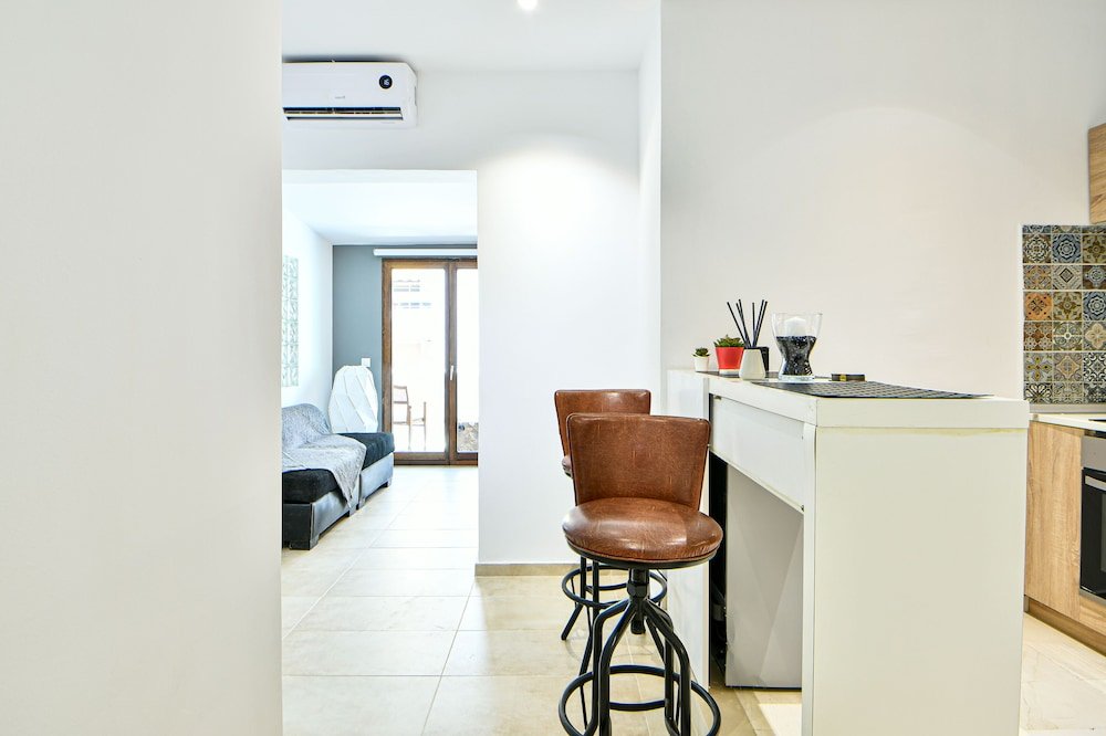 Фото Flowers Of Athens Boutique Aparthotel