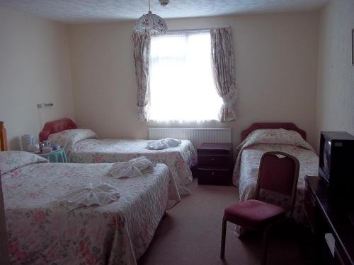 Фото Ashley Court Hotel