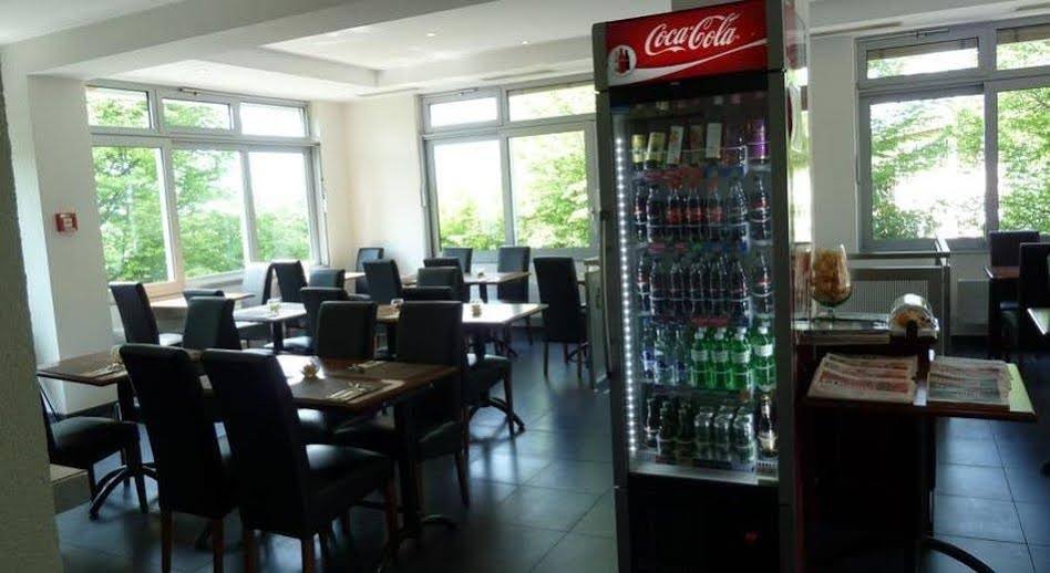 Фото Le Leman Hotel