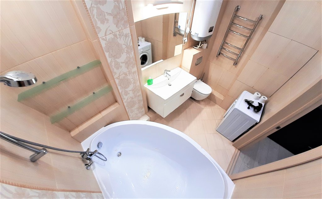 Фото Megapolis на улице Средне-Московская 62а