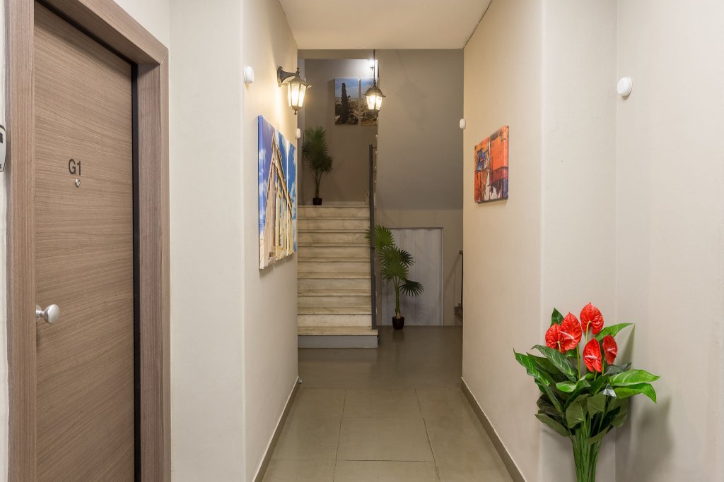 Фото Апарт-отель Homely by Athens stay