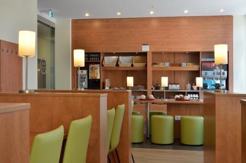 Фото B&b Hotel Kassel-City