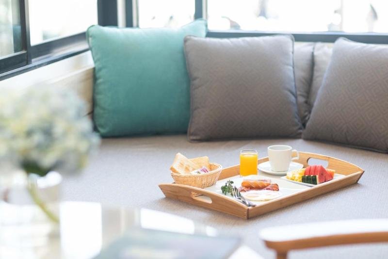 Фото Liv Hotel Phuket Patong Beachfront