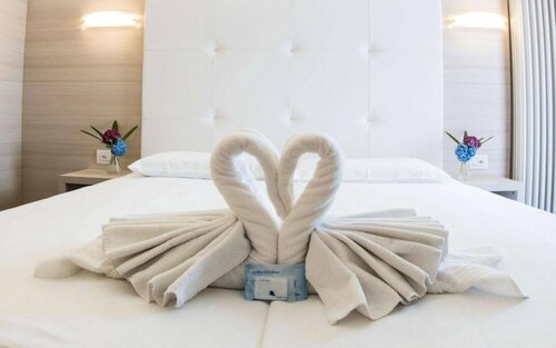 Внешний вид отеля @ Home Hotel Locarno в Муральто, фото 4