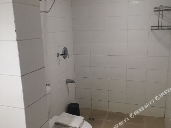 Фото Arzo Hotel Manila