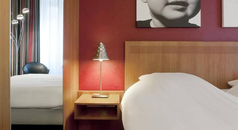 Фото Inntel Hotels Amsterdam Centre