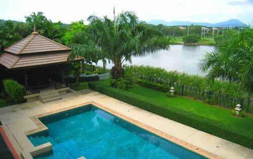 Baan Suksabai Villa by Pips