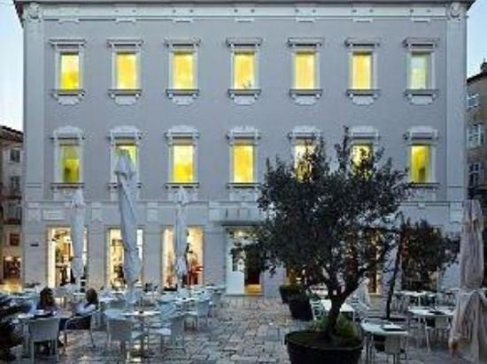 Фото Design Hostel Goli & Bosi