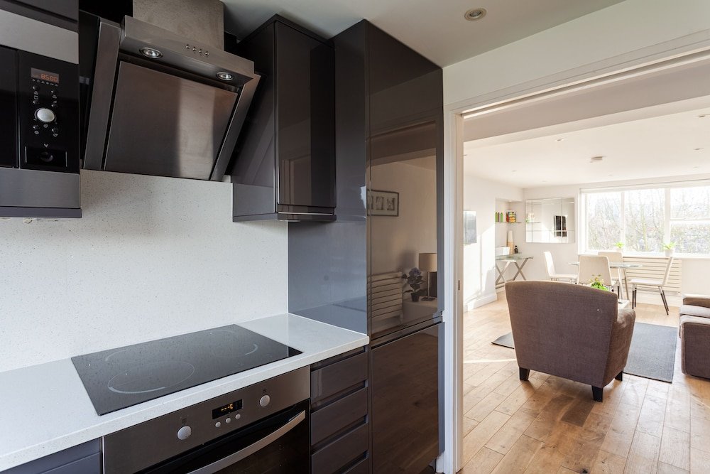 Фото Luxury 3 Bedrooms Flat in Central London