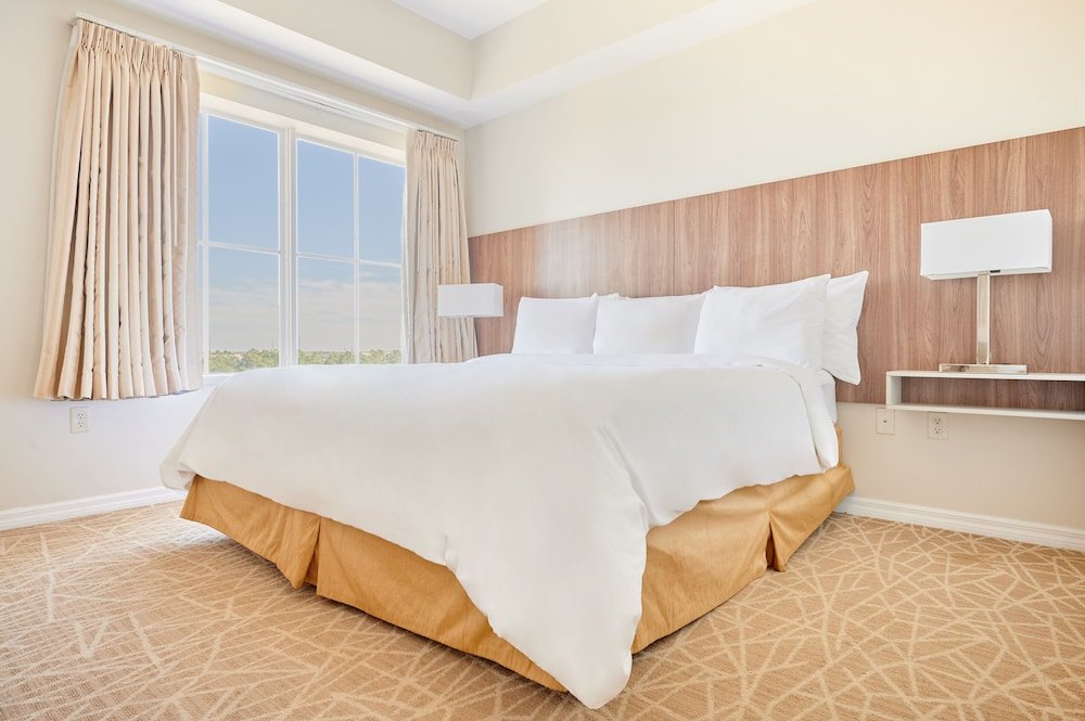 Фото Sonder at The Point