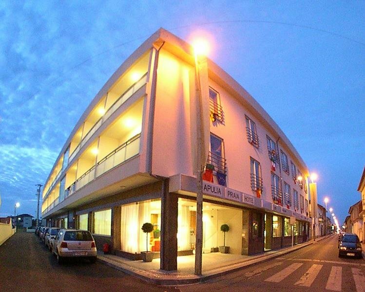 Гостиница Apulia Praia Hotel