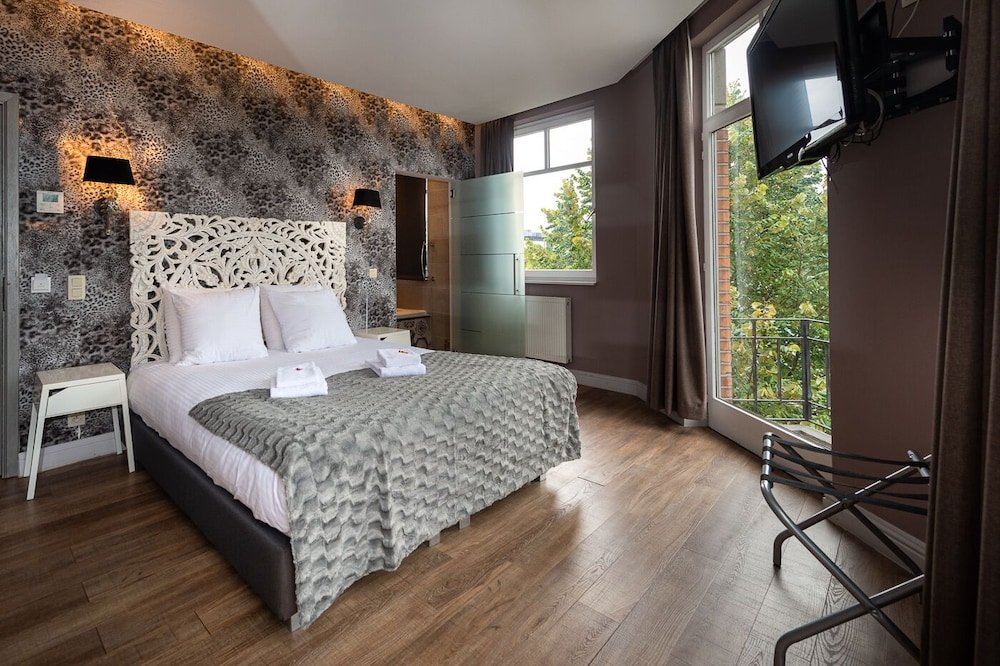 Фото Antwerp Harbour View