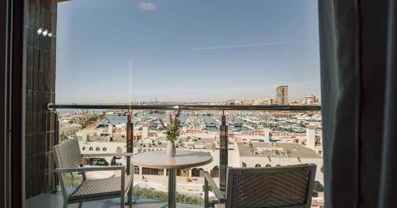 Фото Innside by Melia Alicante Porta Maris