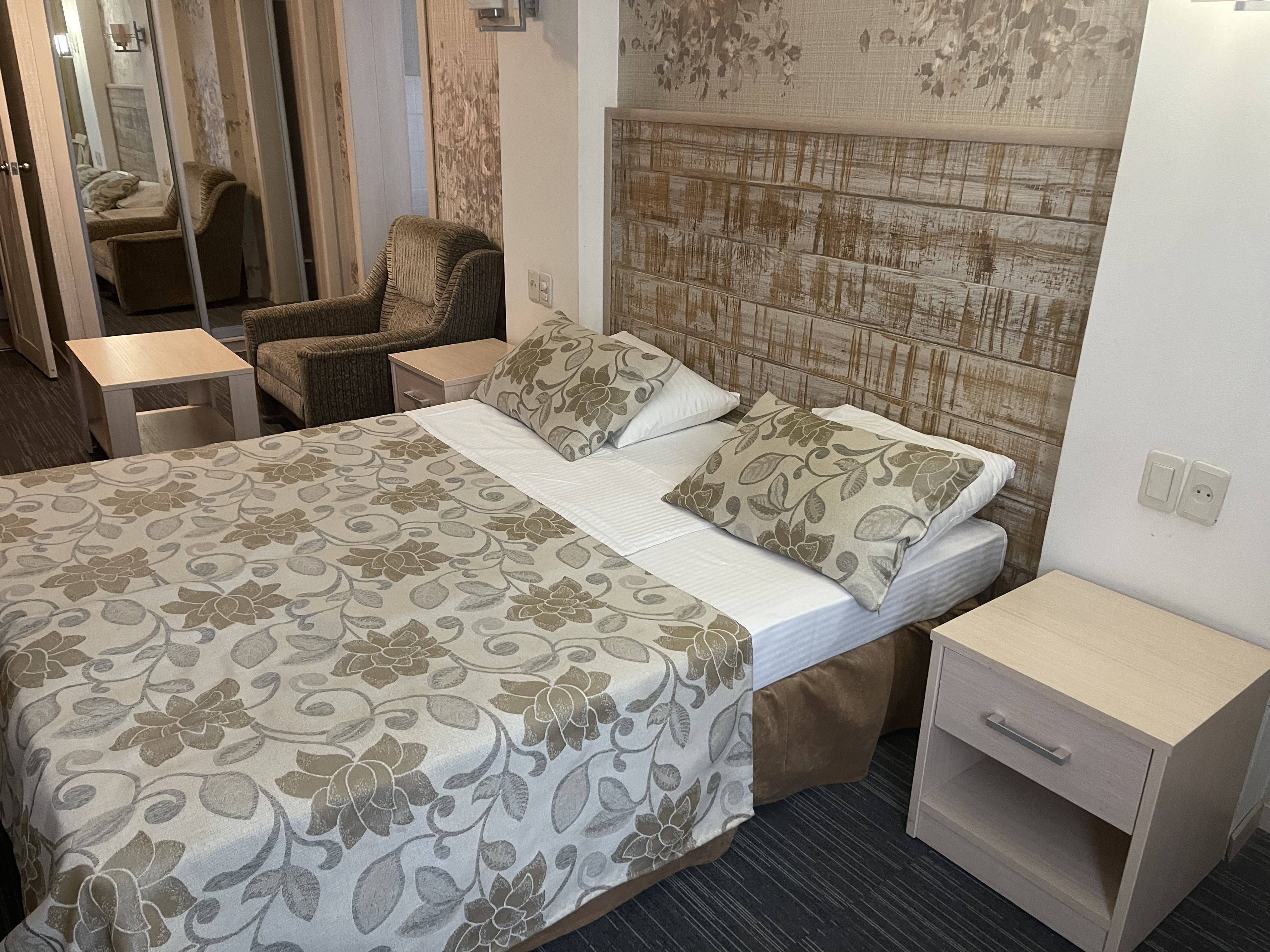 Фото Маликон