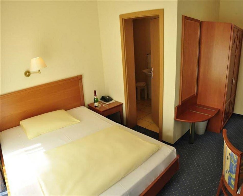 Фото Amalienburg Boutique & Boarding Hotel