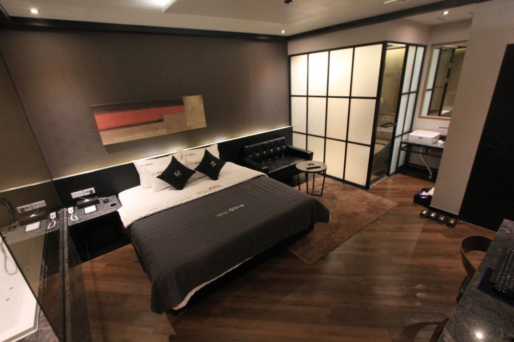 Фото Brown Dot Hotel Beomil