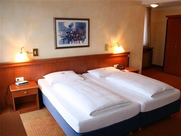 Фото Hotel Quellenhof