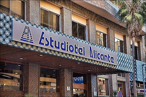 Внешний вид отеля Estudiotel Alicante в Аликанте, фото 3