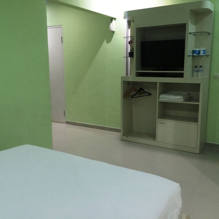 Фото Dedy Beach Inn