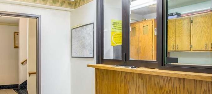 Фото Super 8 by Wyndham Richmond/Broad Street