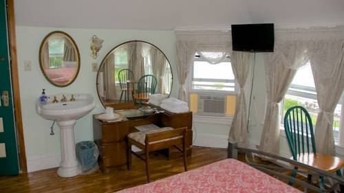 Фото The Harbor House Bed & Breakfast