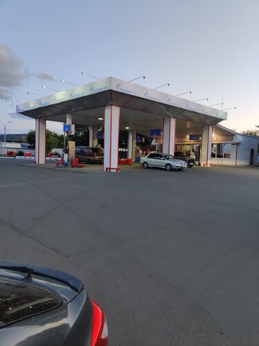 محطة وقود Gazpromneft ، ، صورة