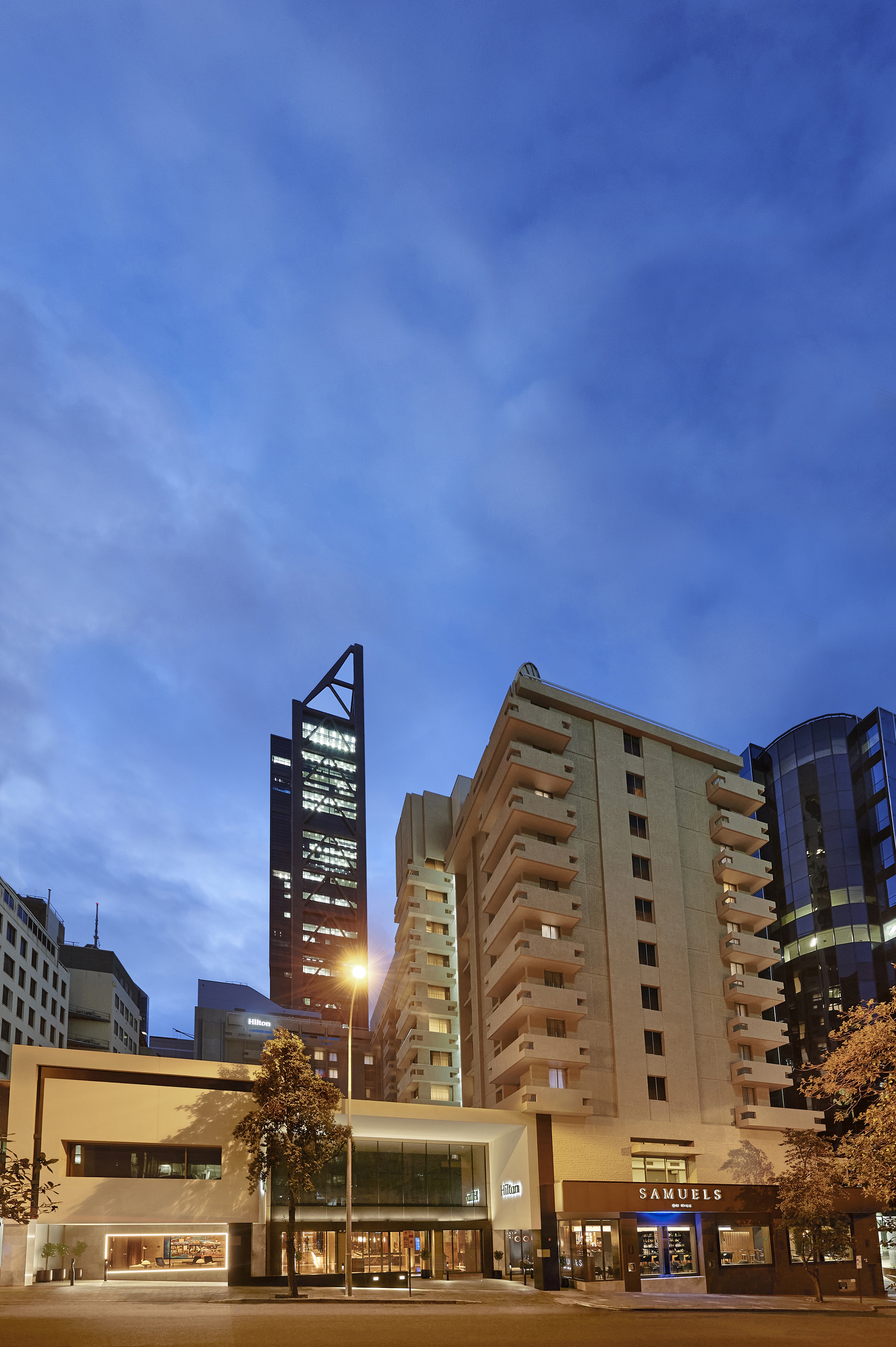 Фото отеля 2