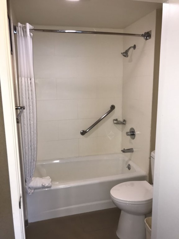 Фото Comfort Inn Santa Monica - West Los Angeles