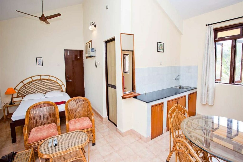 Фото Holiday Beach Resort mrkt by Splenor