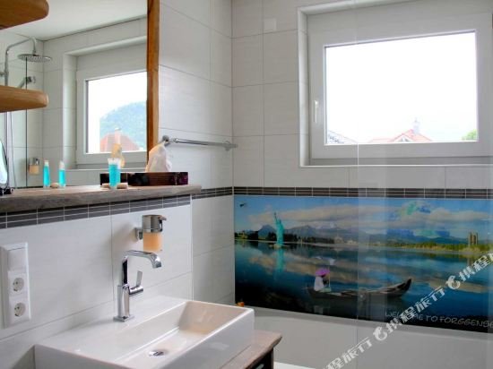 Фото Ferienwohnung Königsschlösser