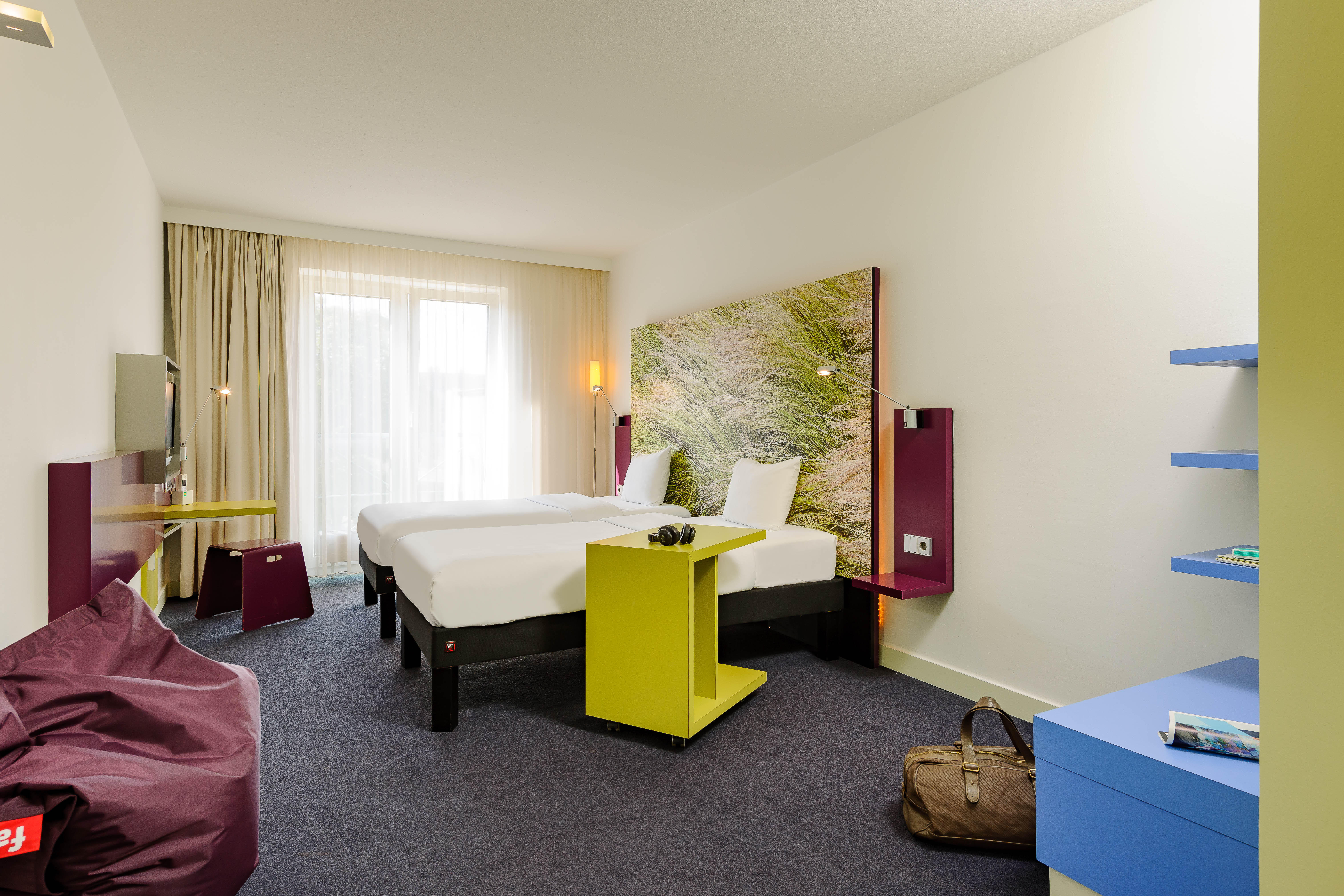 Фото отеля 1