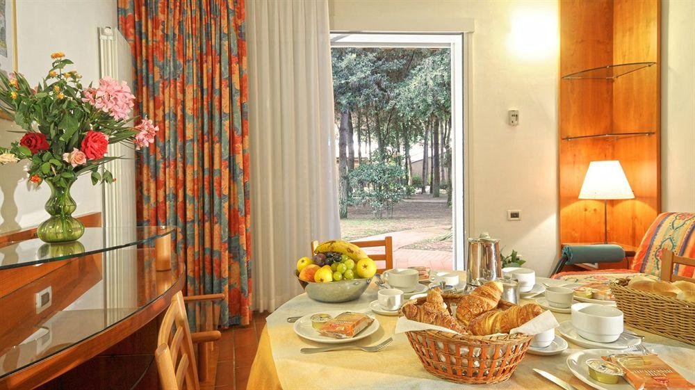 Фото Hotel Wellness Resort Riva degli Etruschi