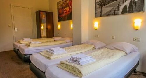 Hotel Iris