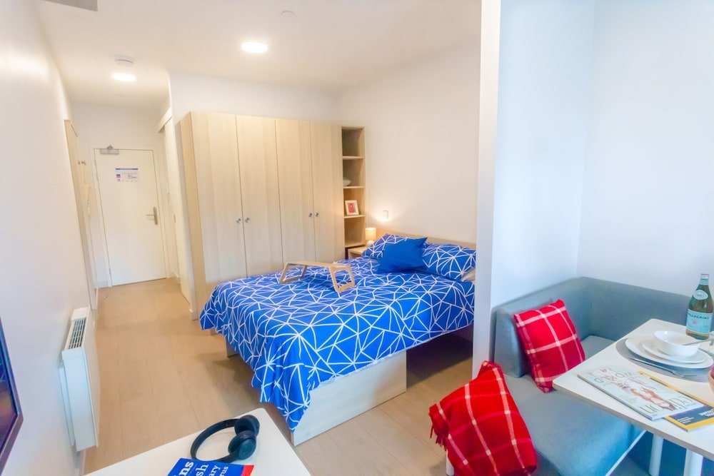 Фото Portsmouth Serviced Apartments