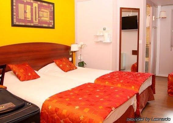 Фото Hôtel des Arcades Cachan