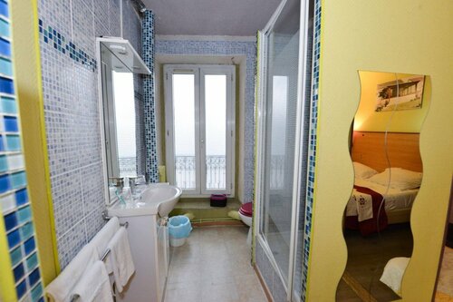 Гостиница Hotel de la Poste в Париже