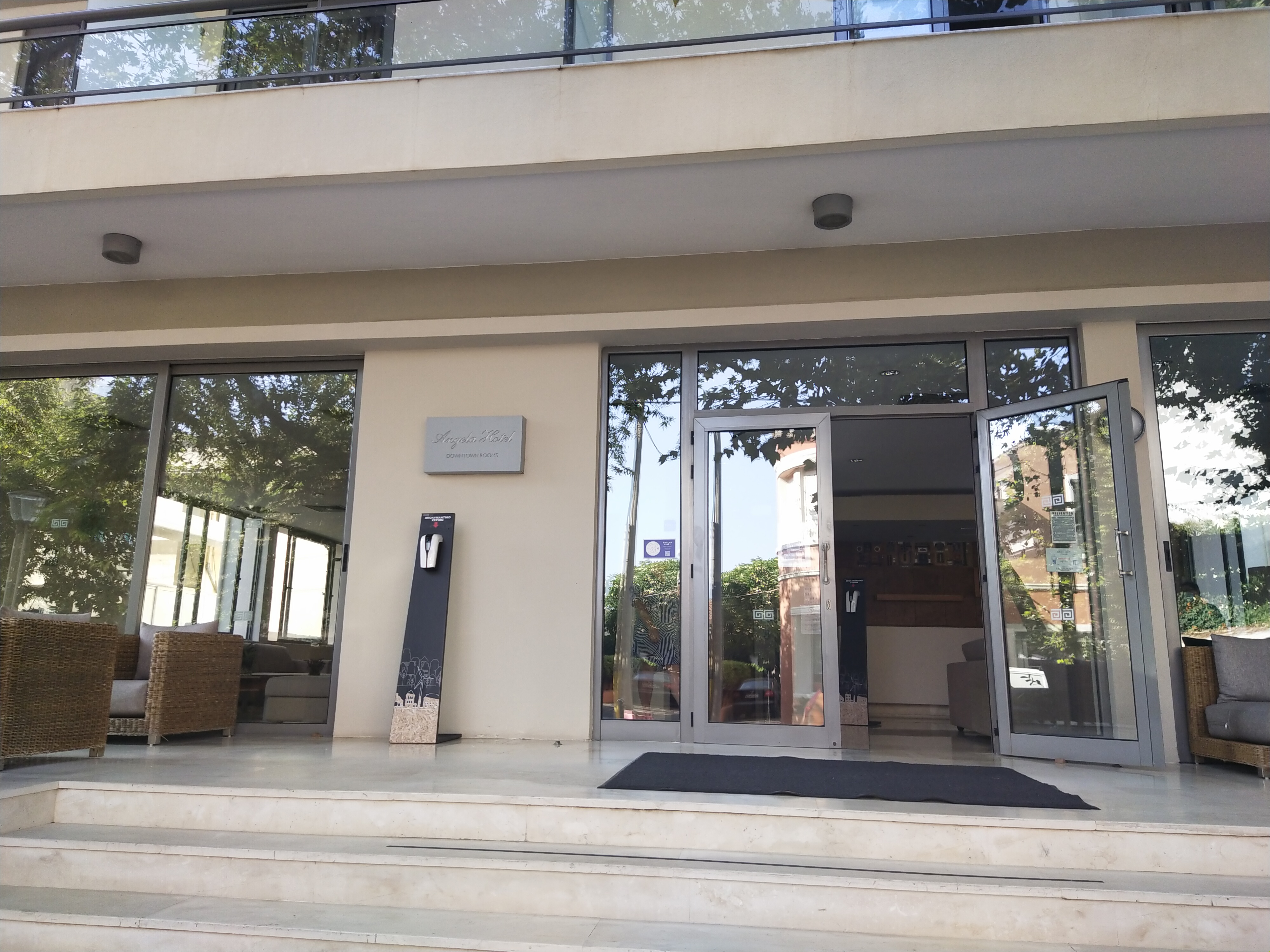 Фото Angela Downtown Hotel