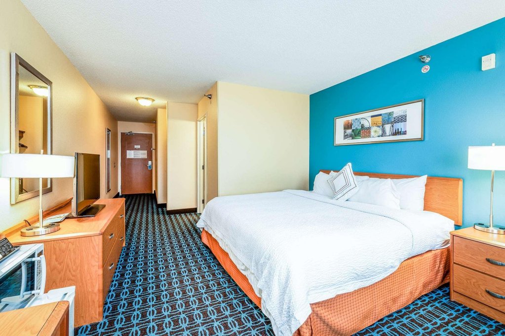 Фото Wingate by Wyndham Minot