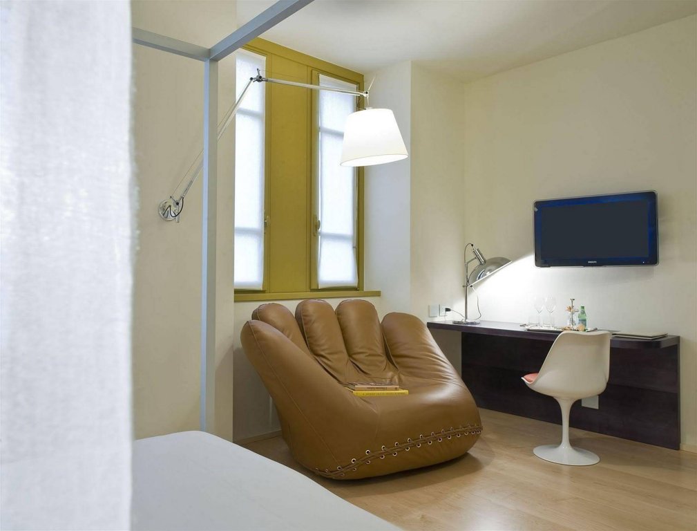 Фото Petronilla - Hotel in Bergamo