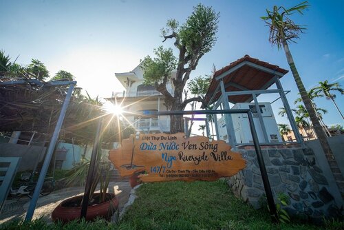 Гостиница Oyo 121 Nipa Riverside Villa в Хойане